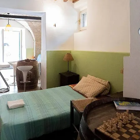 Chill Out Nel Cuore Della Citta * Φολίνιο